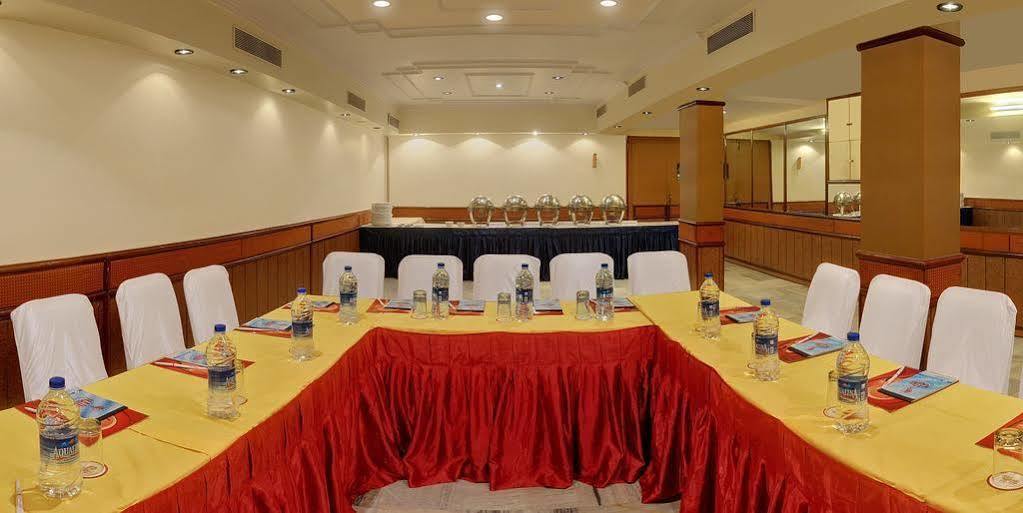 Oyo 15359 Hotel Kachandeep Jaipur Business photo
